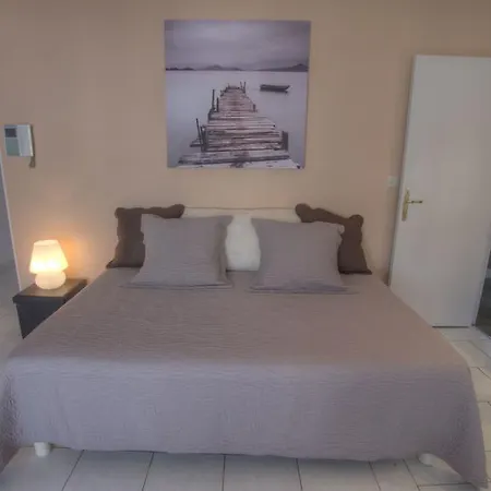 Vieux Port 3 Etoiles