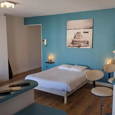 Studio Vieux Port Apartment *